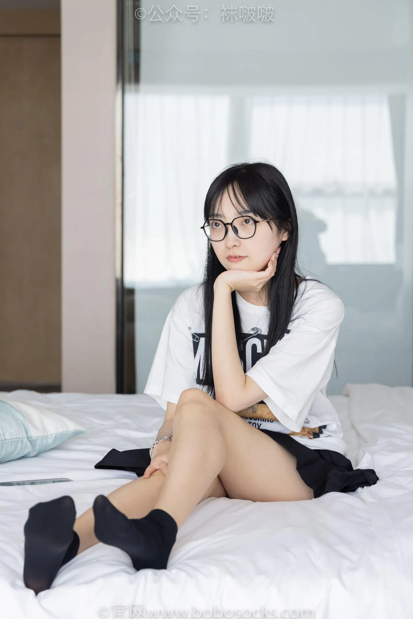 [BoBoSocks袜啵啵]NO.033 稚予-贝壳头、天鹅绒黑袜、天鹅绒白袜 [154P]插图2